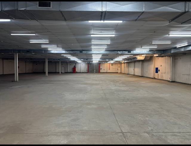 6,873M² WAREHOUSE TO LET IN HERMANSTAD